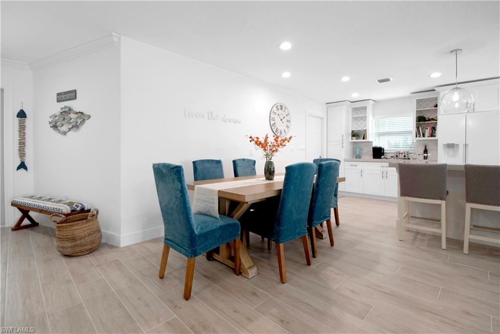 19 Pelican St E, Naples, FL 34113 Photo