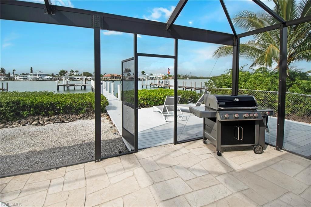 19 Pelican St E, Naples, FL 34113 Photo