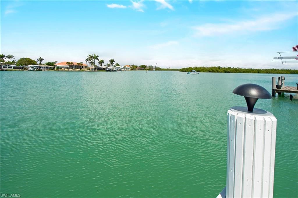 19 Pelican St E, Naples, FL 34113 Photo