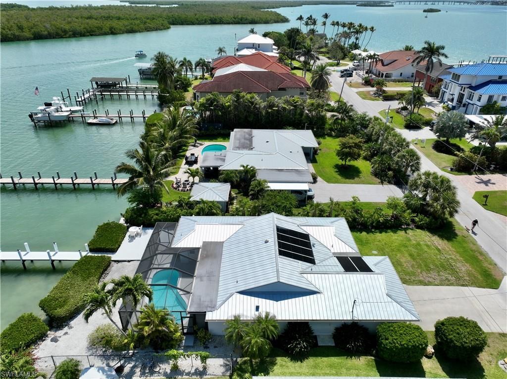 19 Pelican St E, Naples, FL 34113 Photo
