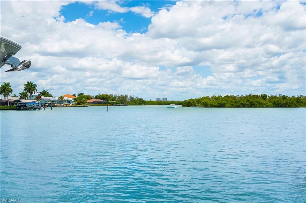 19 Pelican St E, Naples, FL 34113 Photo