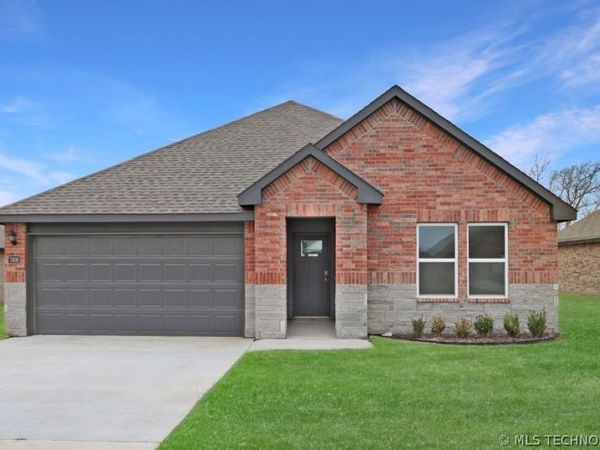 7408 N 154th East Avenue, Owasso, OK 74055