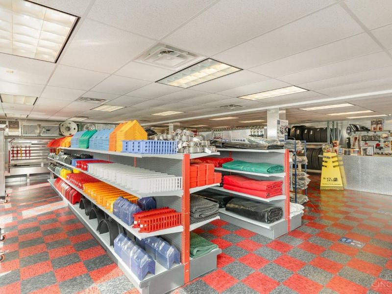 1340 US Rt 42, London, OH 43140 Photo 9