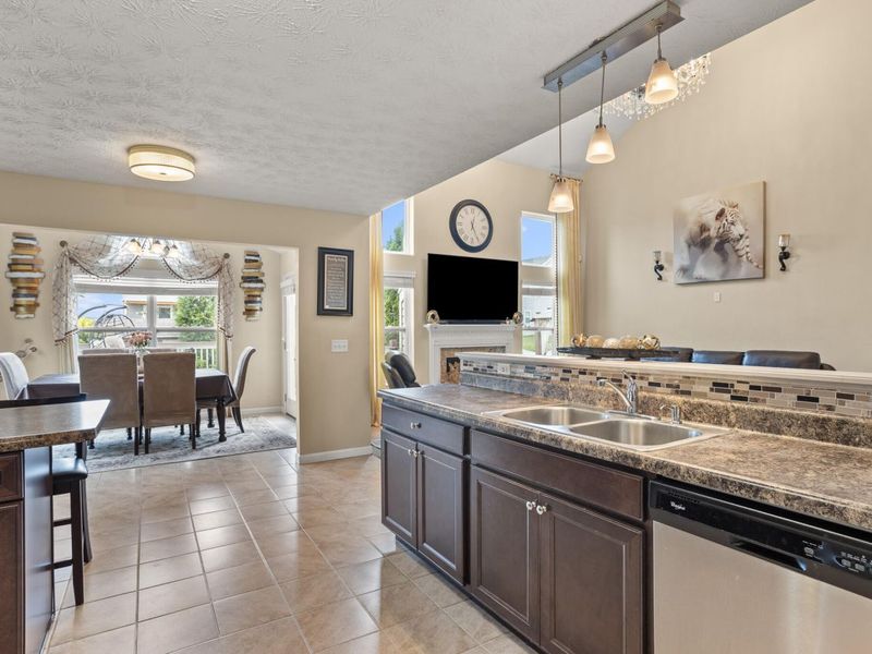 4146 Spicebush Drive, Tipp City, OH 45371 Photo 20