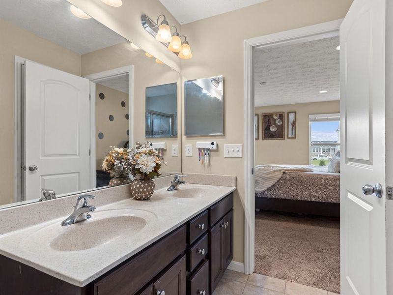 4146 Spicebush Drive, Tipp City, OH 45371 Photo 35