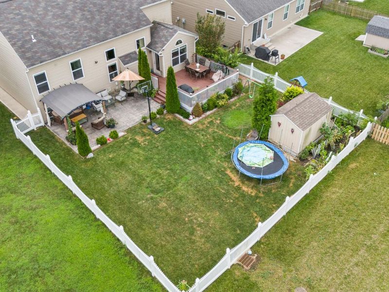 4146 Spicebush Drive, Tipp City, OH 45371 Photo 8