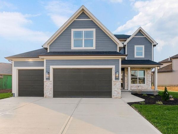 16335 W 166th Place, Olathe, KS 66062
