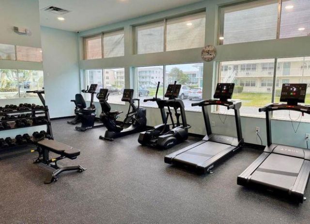 340 Horizons W, Unit 203, Boynton Beach, FL 33435 Photo