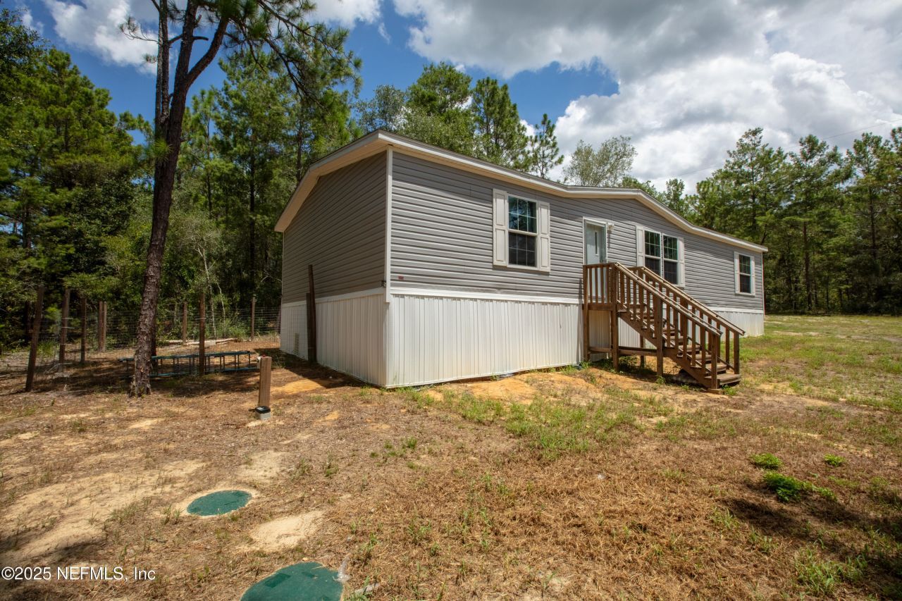 121 Kenny Lane, Florahome, FL 32140 Photo