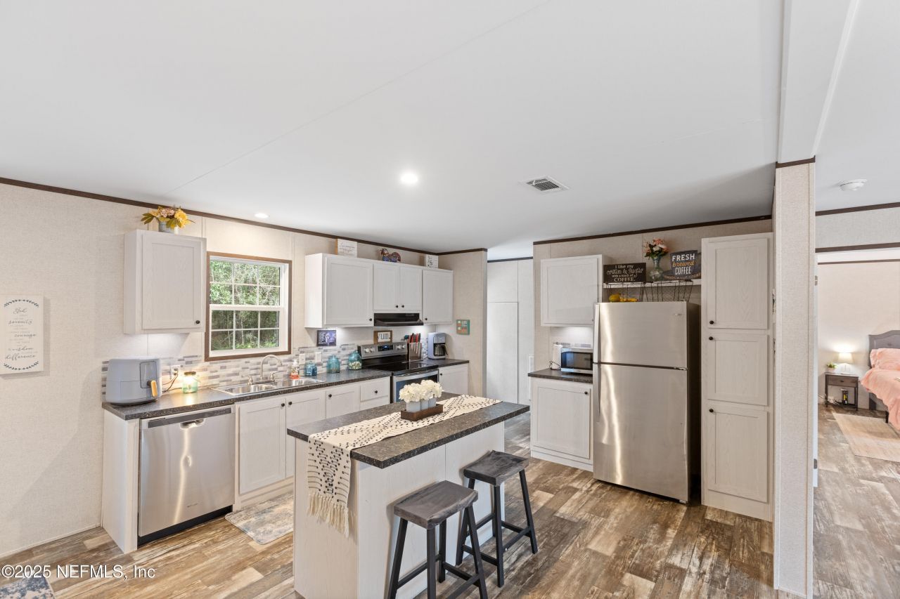 121 Kenny Lane, Florahome, FL 32140 Photo