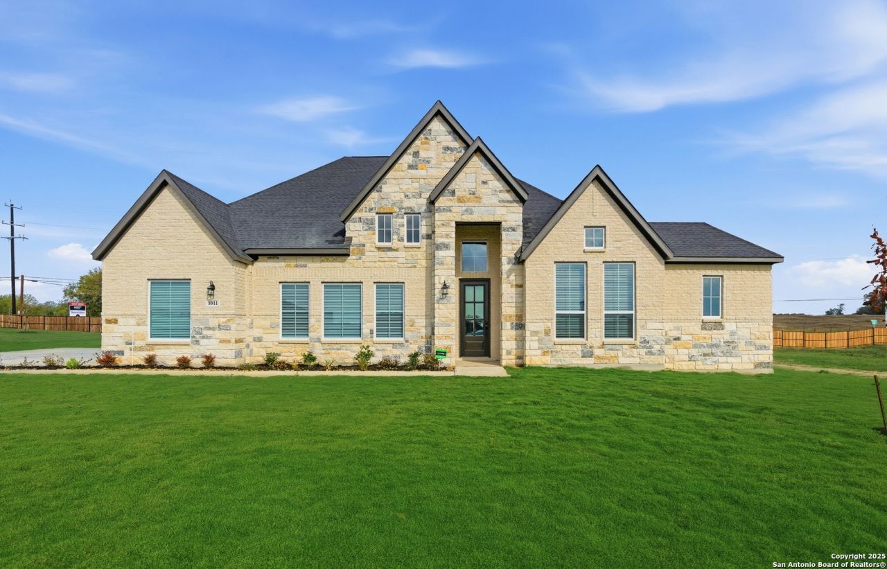 8911 Arroyo Grove, San Antonio, TX 78263 Main Photo