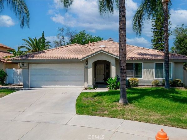 7816 Boxwood Court, Highland, CA 92367