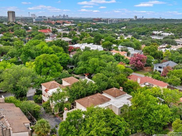 207 Grandview, Alamo Heights, TX 78209