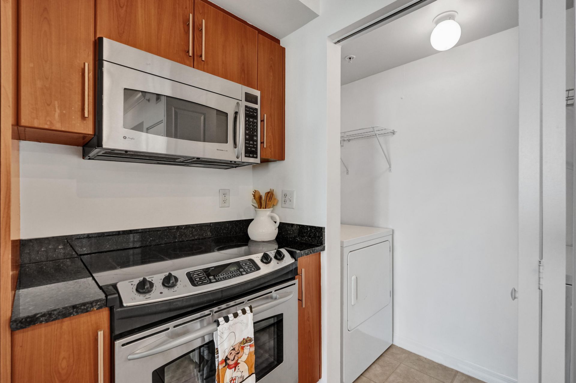 600 S Dixie Highway, Unit 352, West Palm Beach, FL 33401 Photo