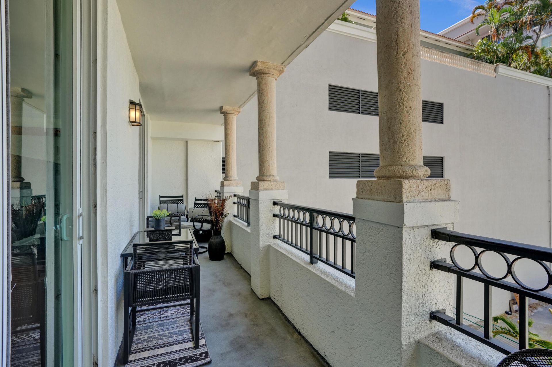 600 S Dixie Highway, Unit 352, West Palm Beach, FL 33401 Photo