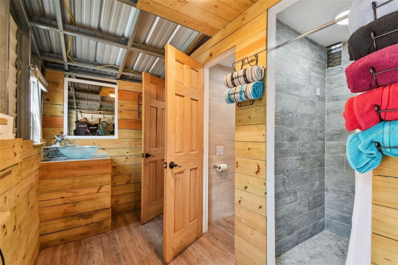 5909 Mohr Road, Tampa, FL 33615 Photo