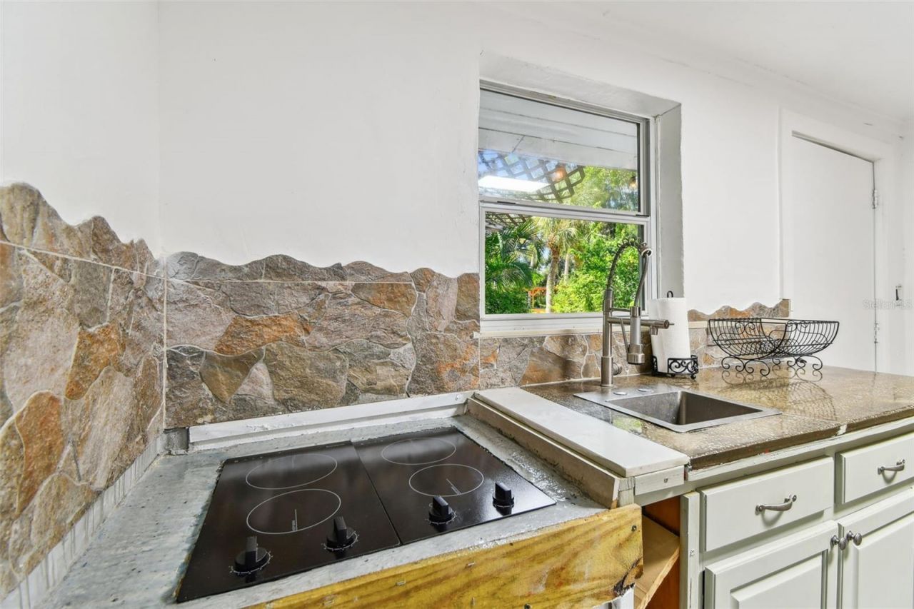 5909 Mohr Road, Tampa, FL 33615 Photo