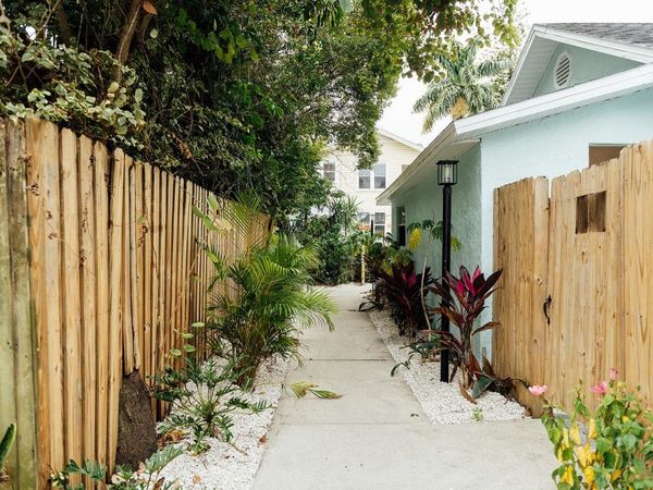 809 10TH AVENUE N, Unit 4, ST PETERSBURG, FL 33701