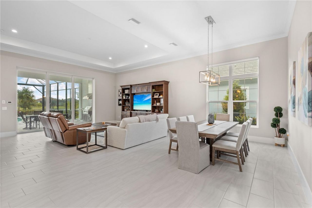 8241 Pavia Way, Lakewood Ranch, FL 34202 Photo