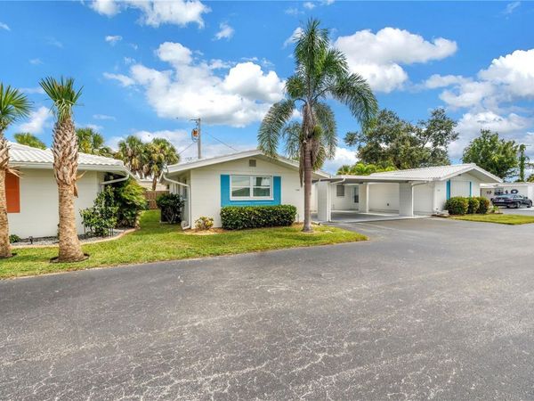 728 CARIBBEAN CIRCLE, Unit #25, VENICE, FL 34293