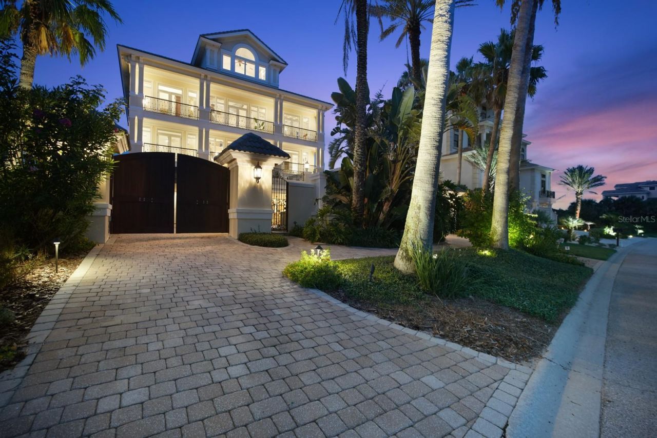 85 Calle Del Sur, Palm Coast, FL 32137 Photo