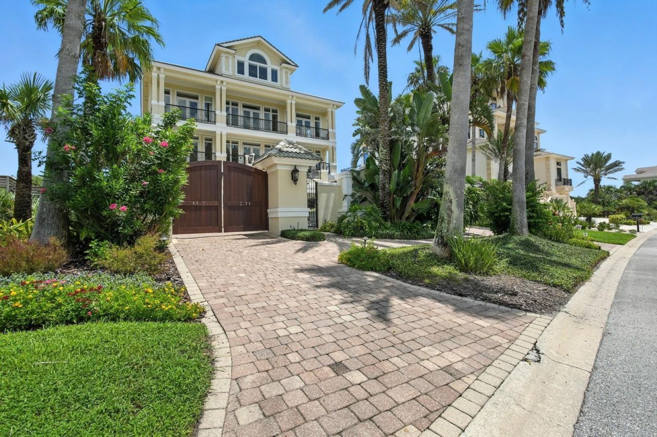 85 Calle Del Sur, Palm Coast, FL 32137 Photo