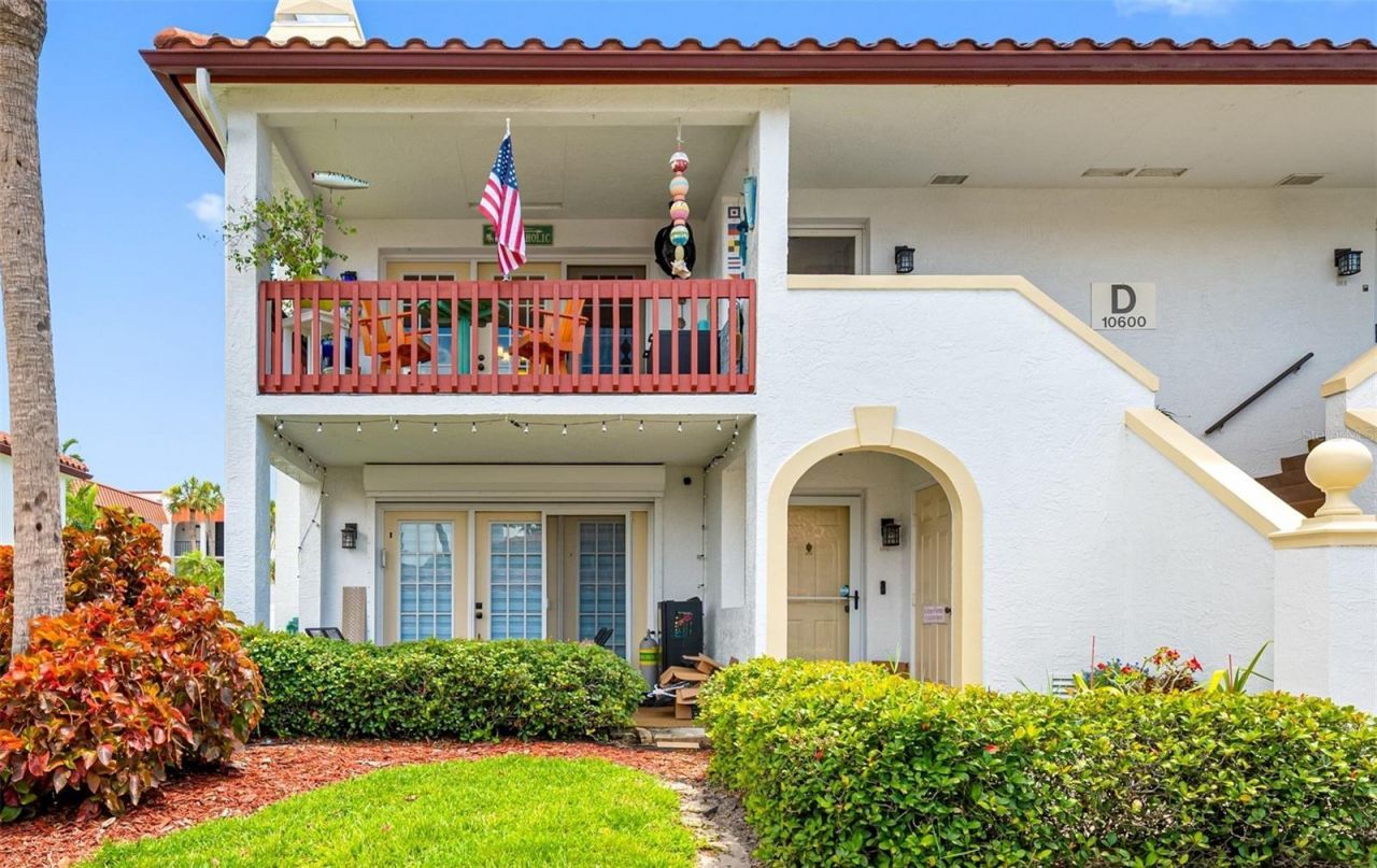 10600 Village Drive, Unit 201, Seminole, FL 33772 Main Photo
