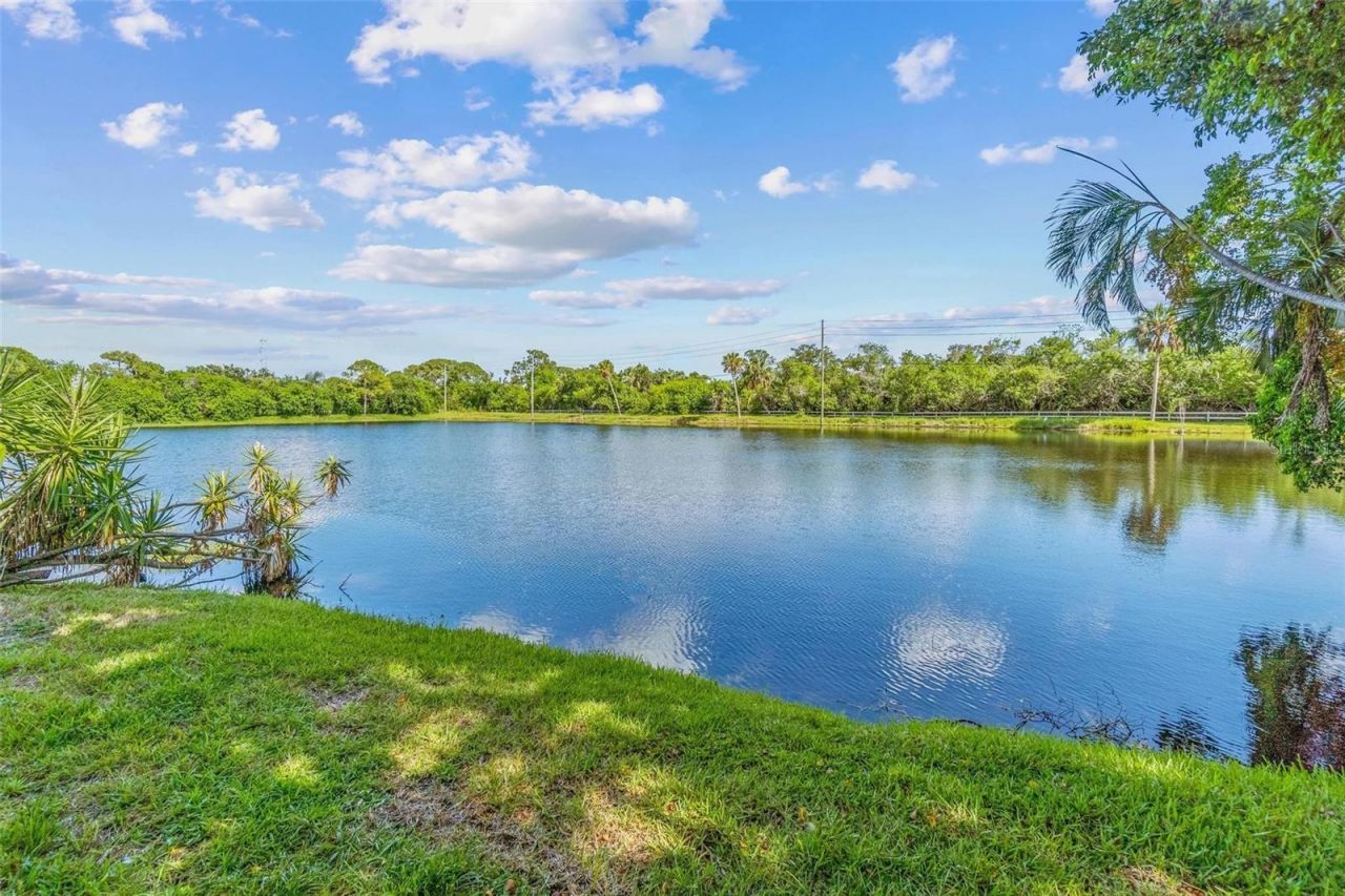 746 115th Avenue N, Unit 1802, Saint Petersburg, FL 33716 Photo