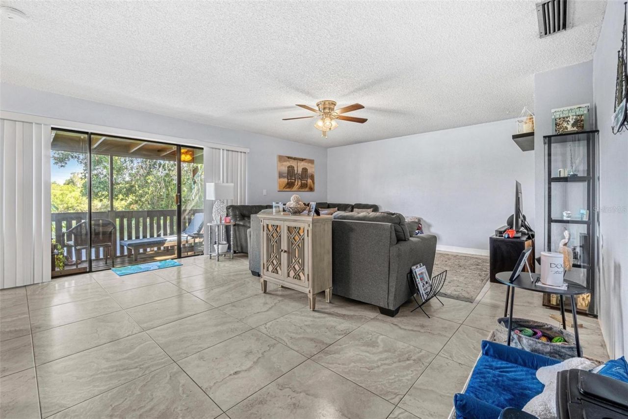 746 115th Avenue N, Unit 1802, Saint Petersburg, FL 33716 Photo