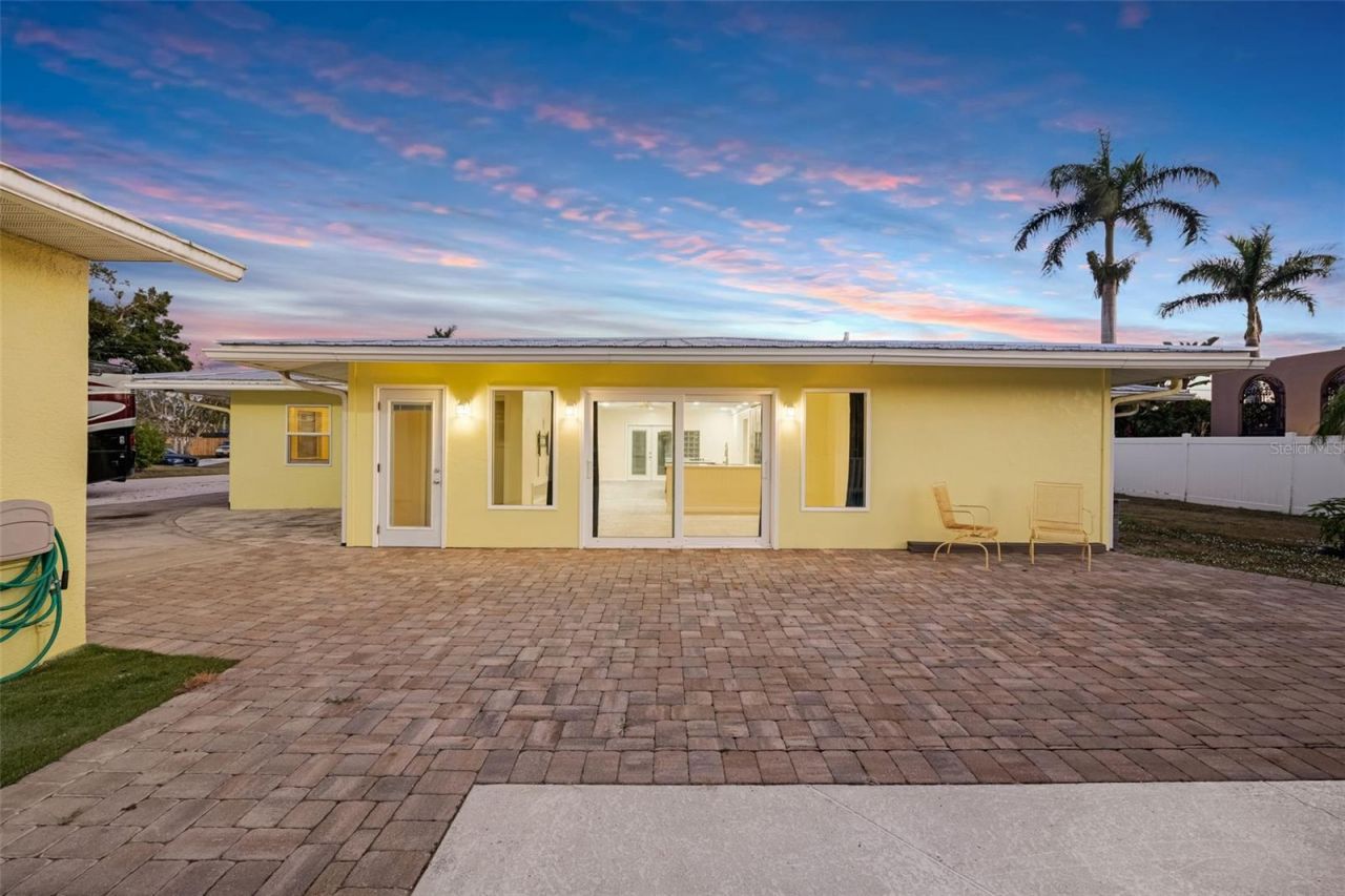 5207 Palmetto Point Drive, Palmetto, FL 34221 Photo