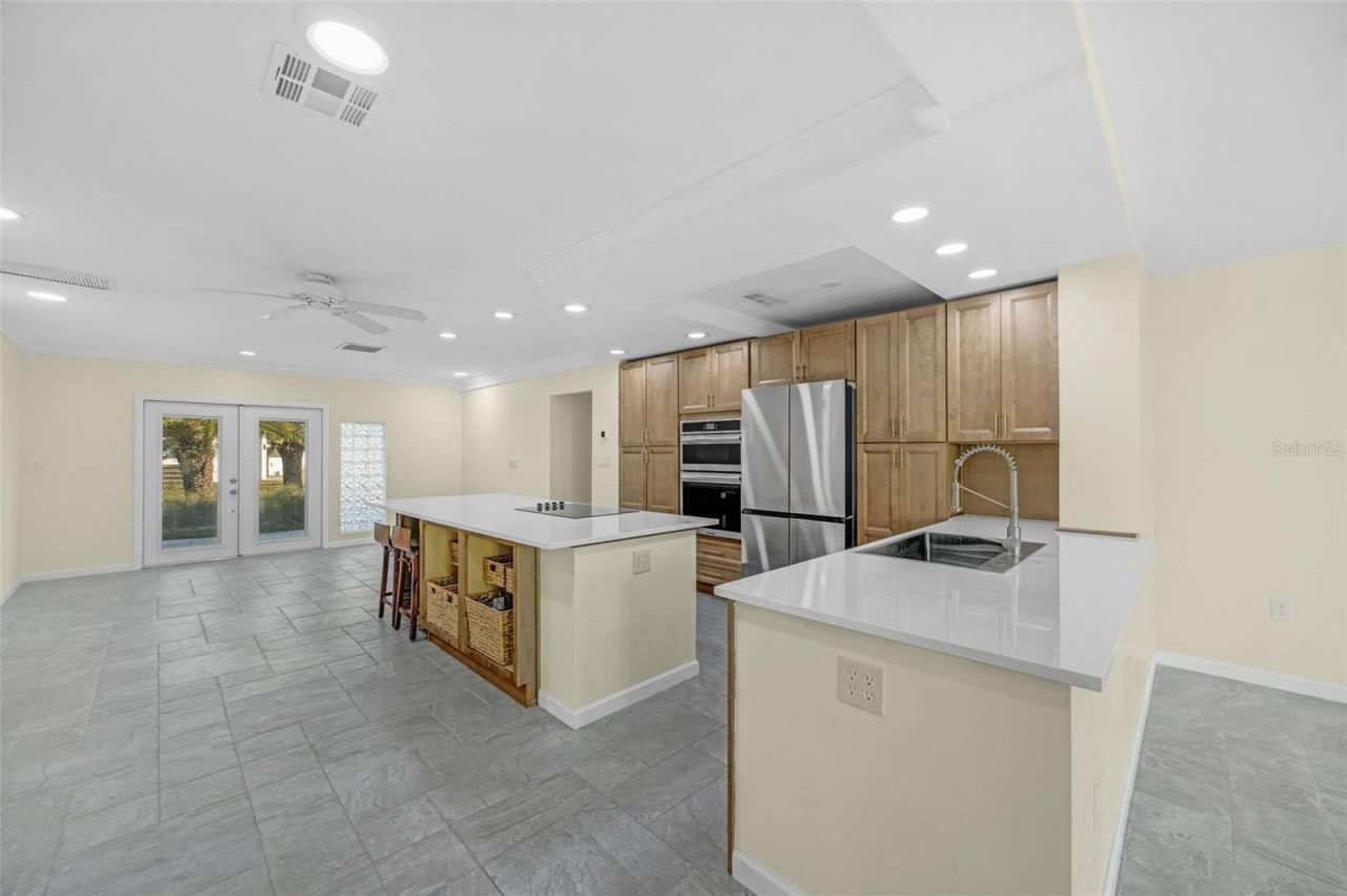 5207 Palmetto Point Drive, Palmetto, FL 34221 Photo