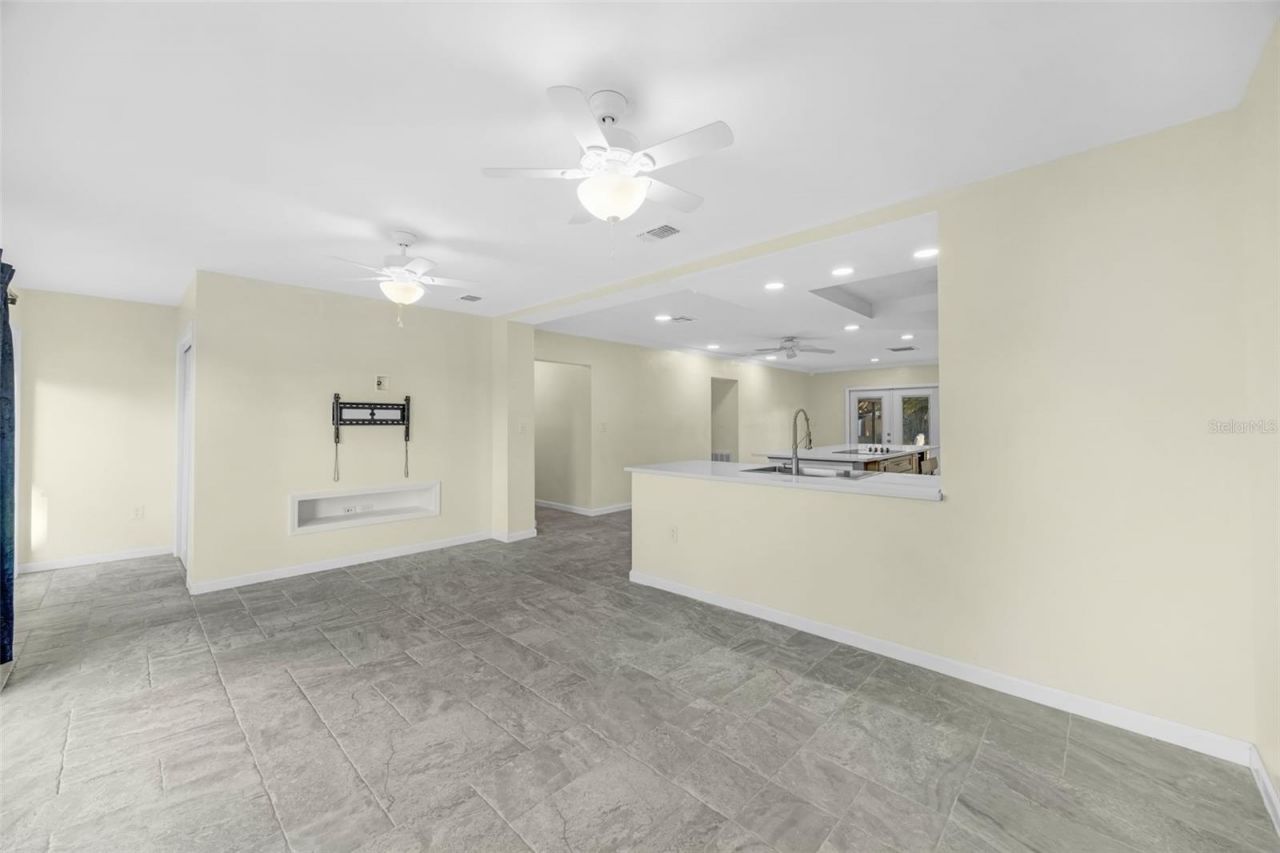 5207 Palmetto Point Drive, Palmetto, FL 34221 Photo