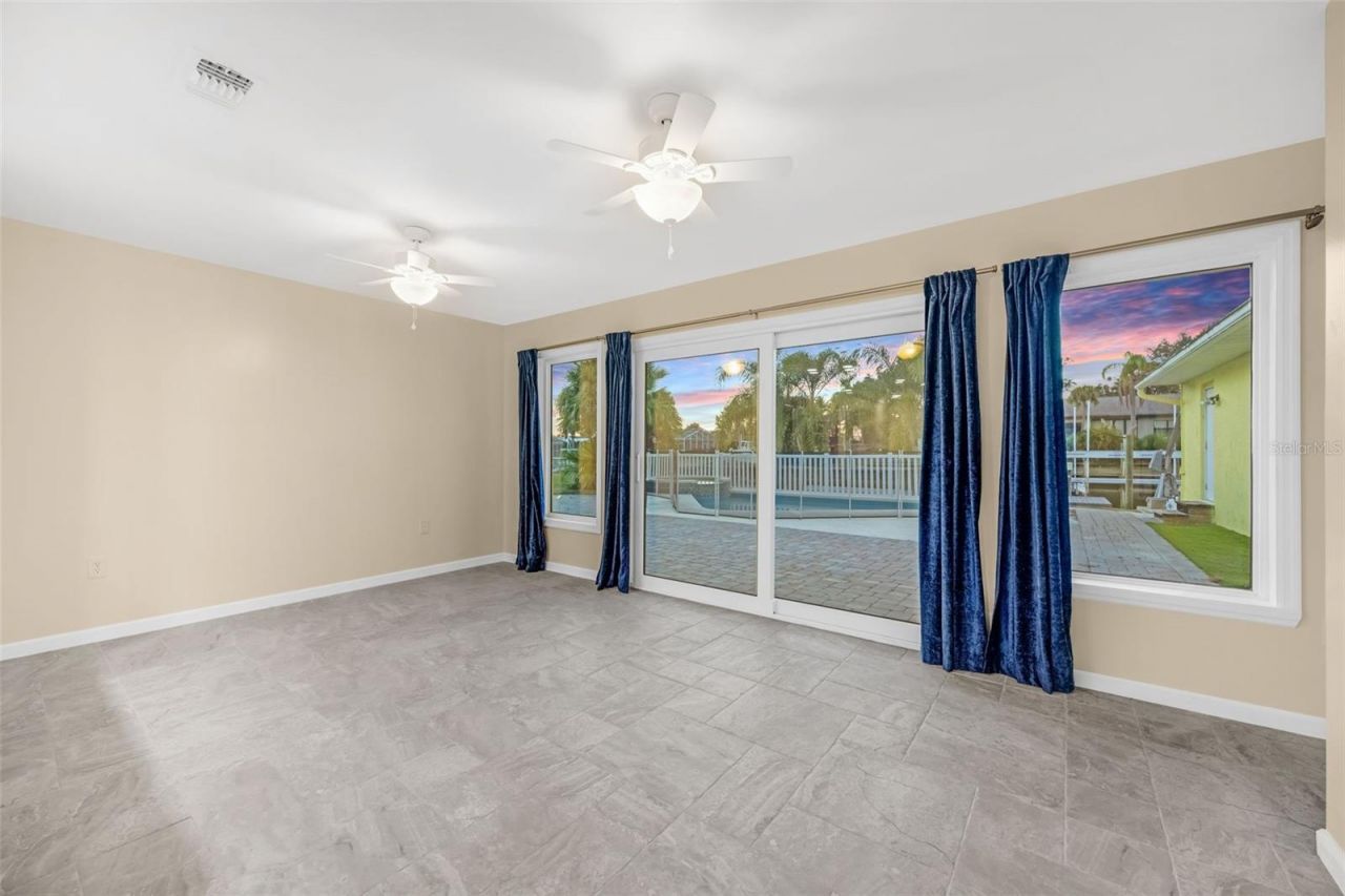 5207 Palmetto Point Drive, Palmetto, FL 34221 Photo