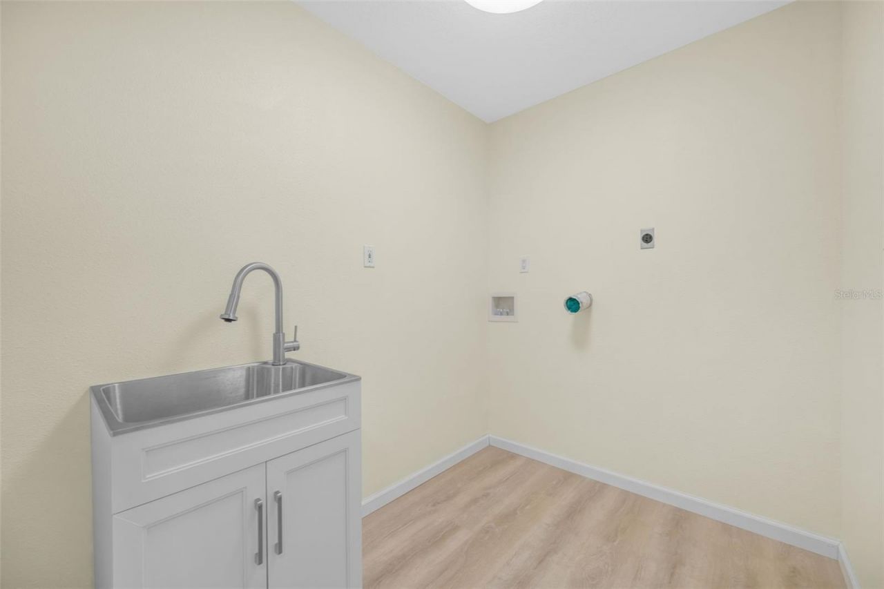 5207 Palmetto Point Drive, Palmetto, FL 34221 Photo