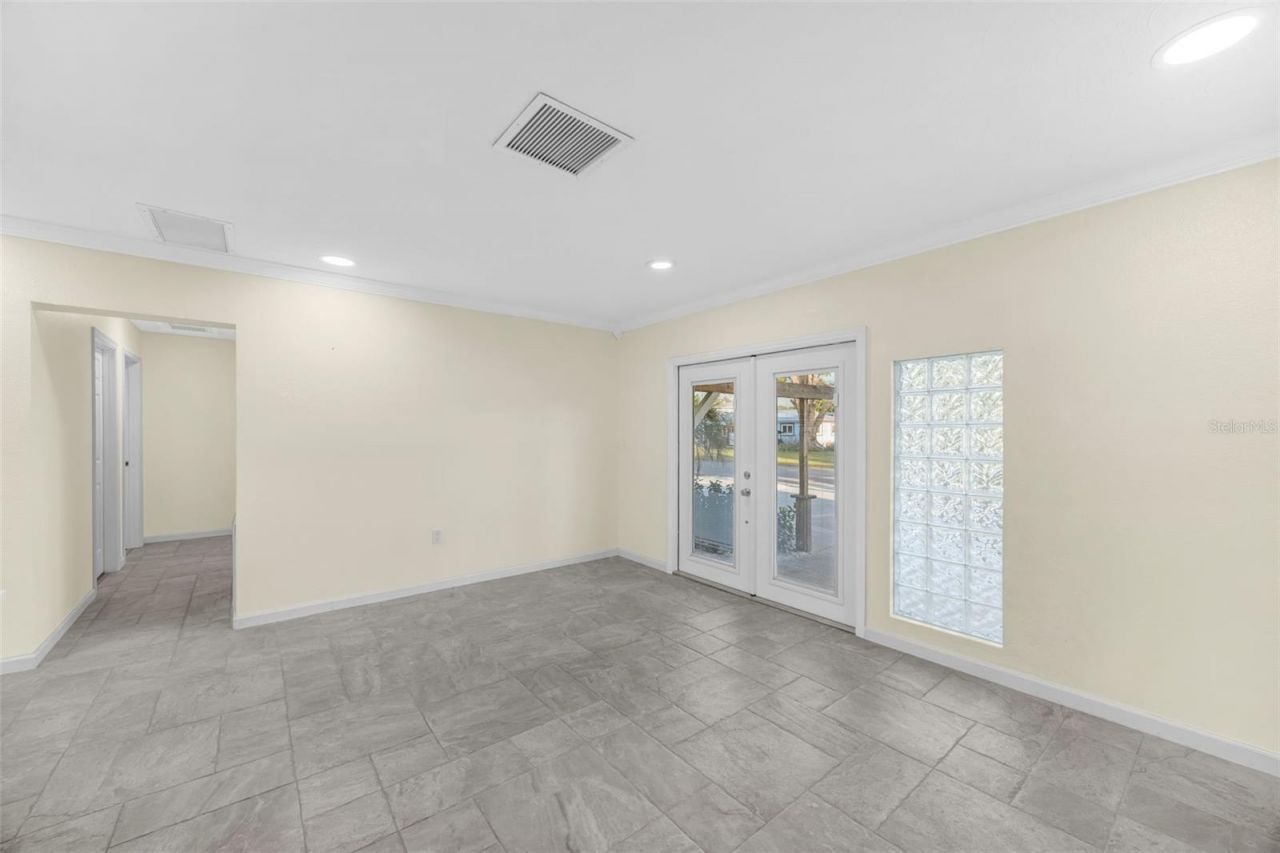 5207 Palmetto Point Drive, Palmetto, FL 34221 Photo