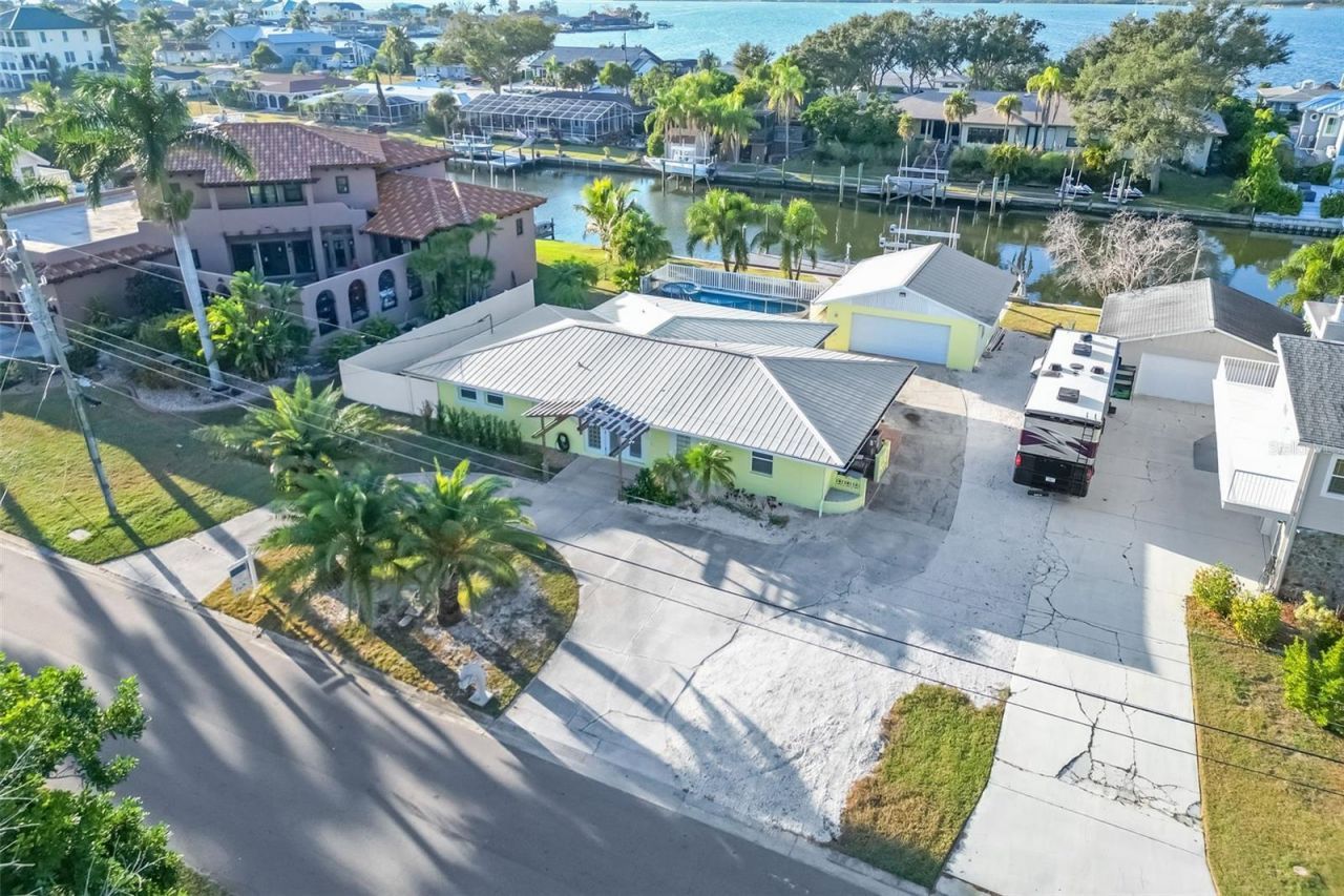 5207 Palmetto Point Drive, Palmetto, FL 34221 Photo