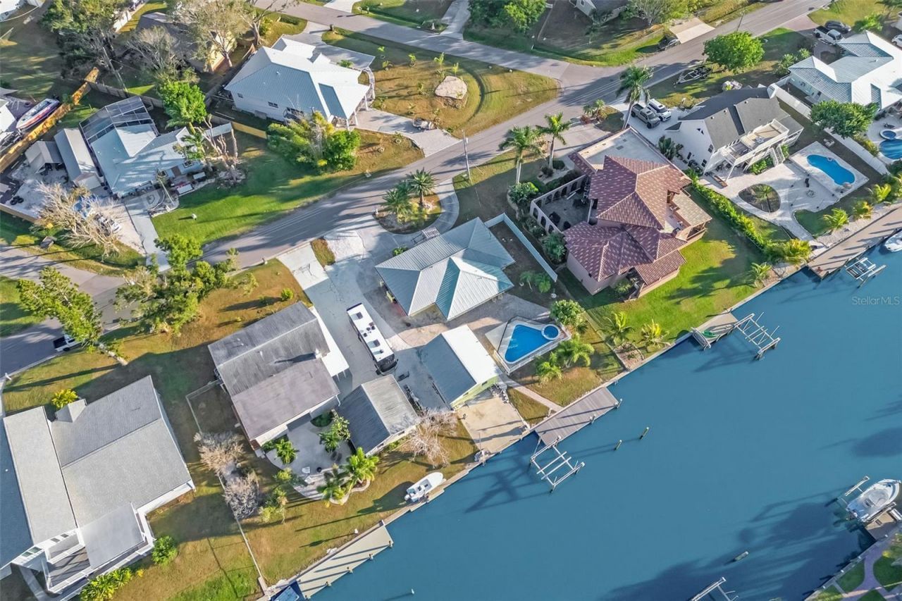 5207 Palmetto Point Drive, Palmetto, FL 34221 Photo