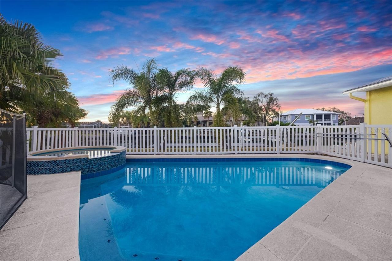 5207 Palmetto Point Drive, Palmetto, FL 34221 Photo