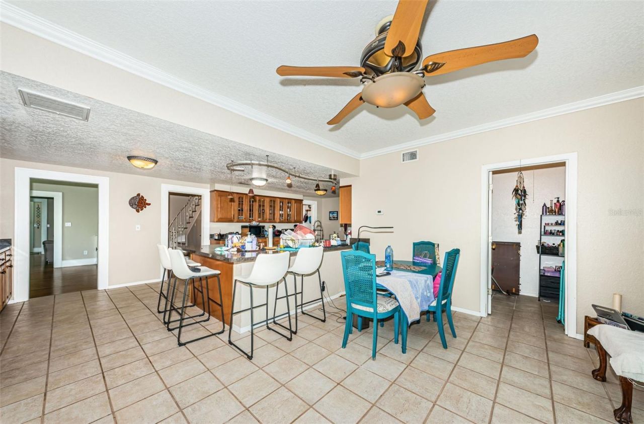 3730 Foster Hill Drive N, Saint Petersburg, FL 33704 Photo