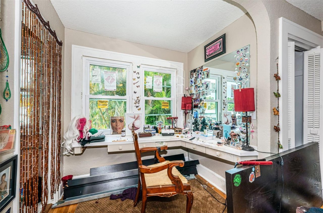 3730 Foster Hill Drive N, Saint Petersburg, FL 33704 Photo