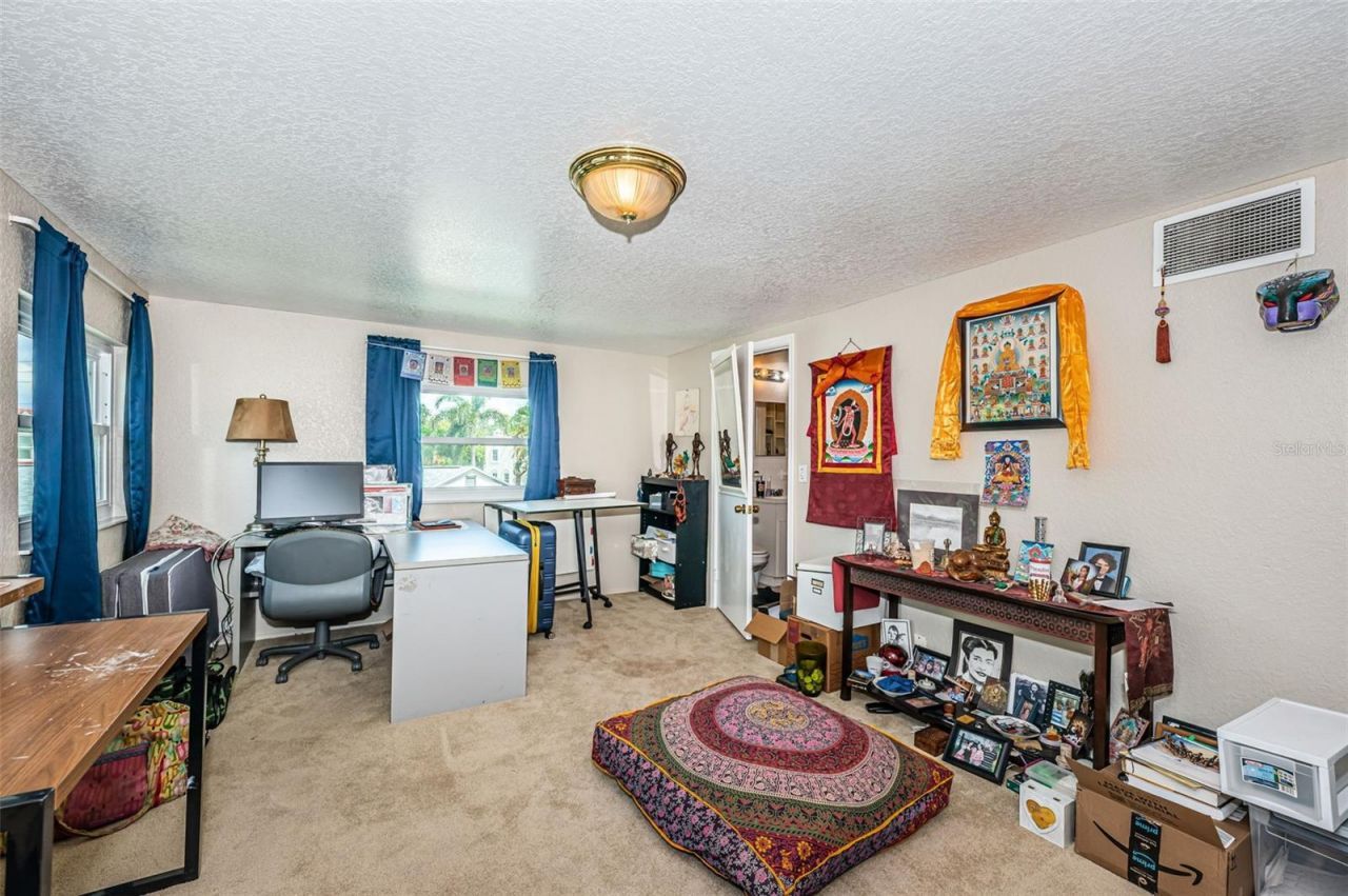 3730 Foster Hill Drive N, Saint Petersburg, FL 33704 Photo