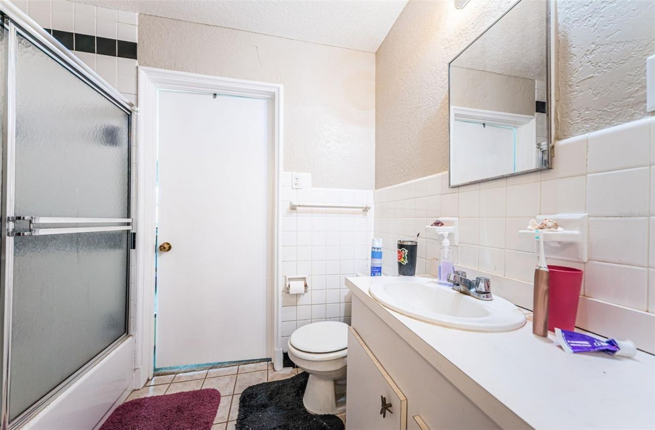 3730 Foster Hill Drive N, Saint Petersburg, FL 33704 Photo