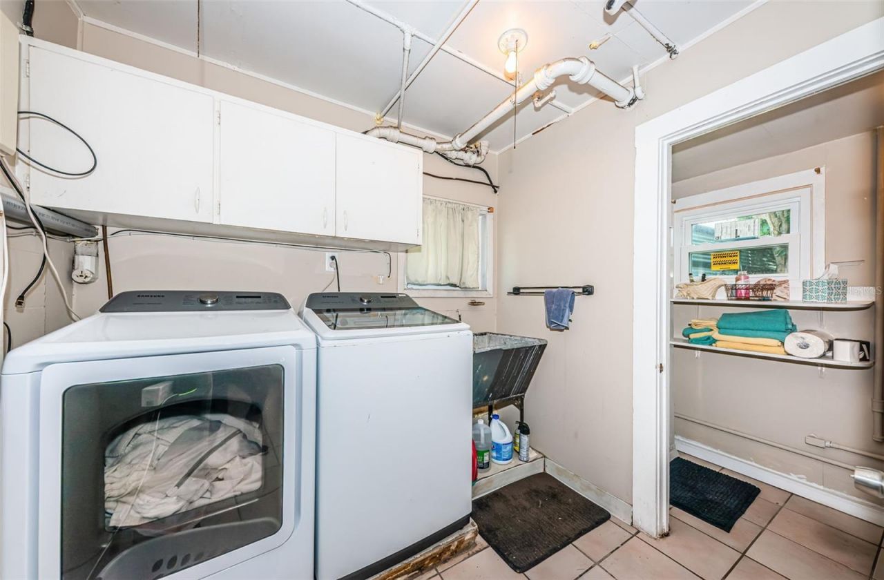 3730 Foster Hill Drive N, Saint Petersburg, FL 33704 Photo