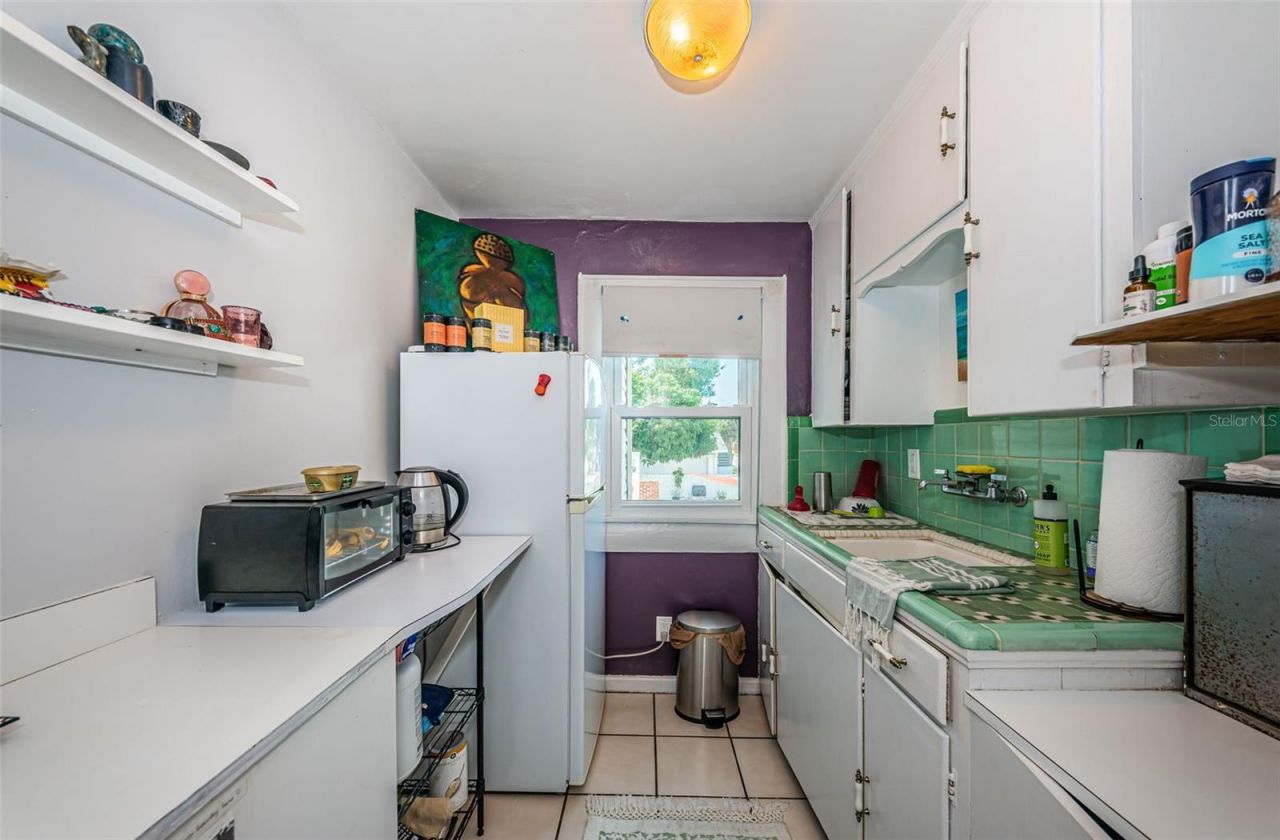 3730 Foster Hill Drive N, Saint Petersburg, FL 33704 Photo