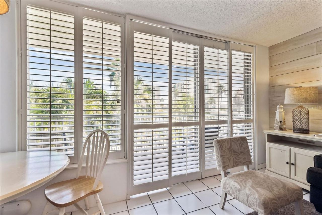 800 Bayway Boulevard, Unit 17, Clearwater Beach, FL 33767 Photo