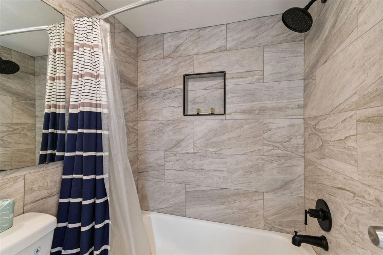 800 Bayway Boulevard, Unit 17, Clearwater Beach, FL 33767 Photo