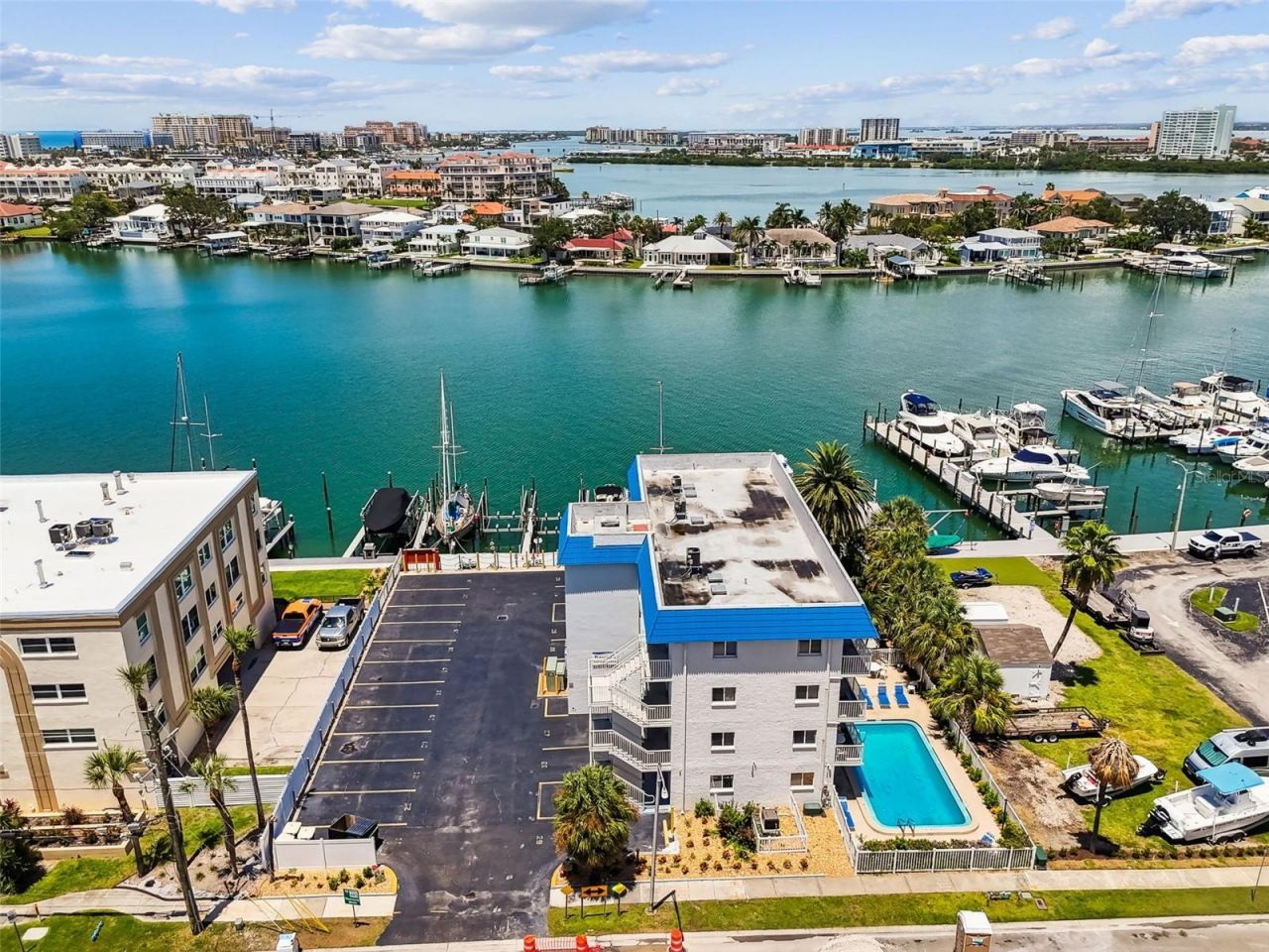 800 Bayway Boulevard, Unit 17, Clearwater Beach, FL 33767 Photo