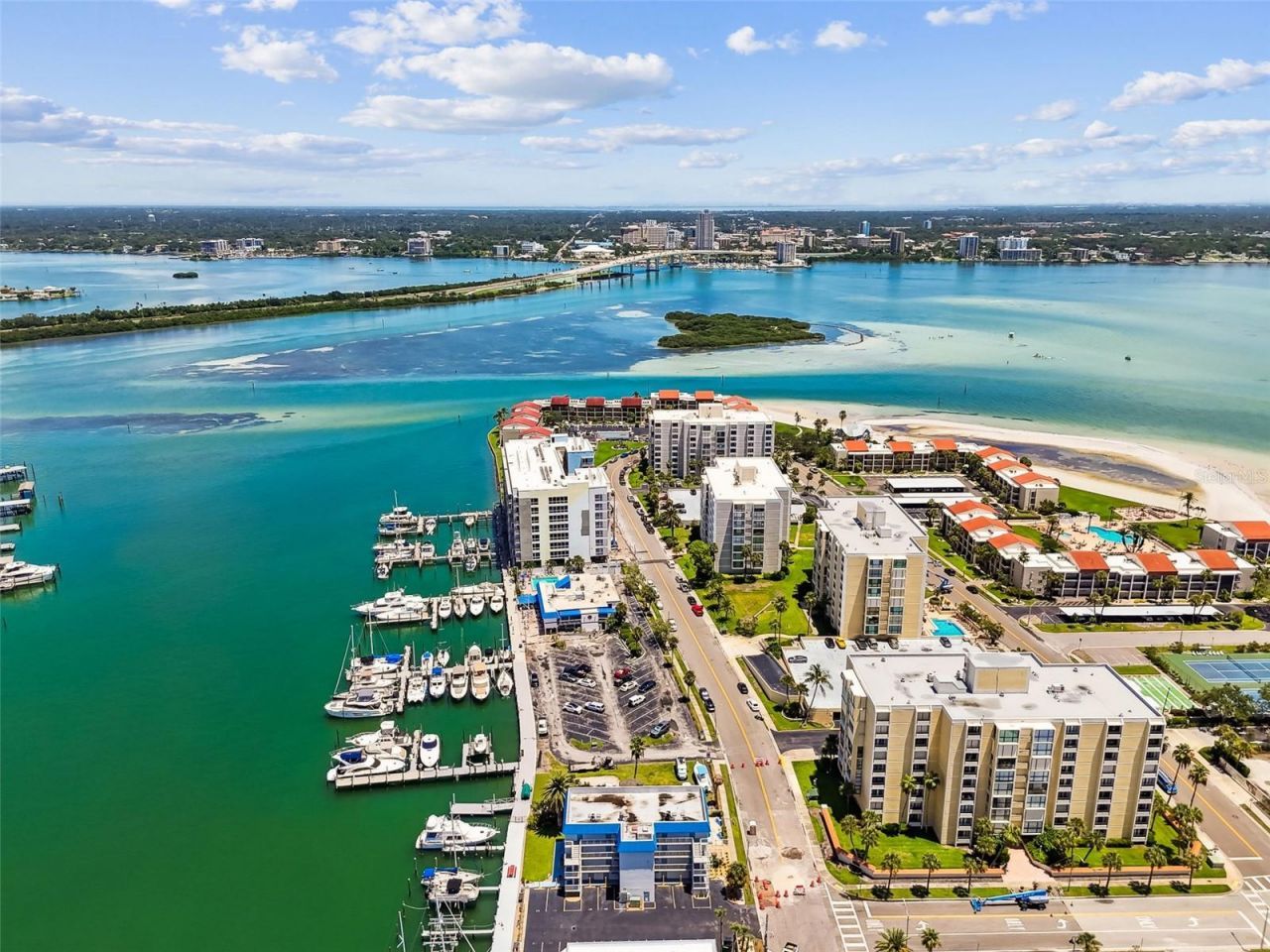 800 Bayway Boulevard, Unit 17, Clearwater Beach, FL 33767 Photo