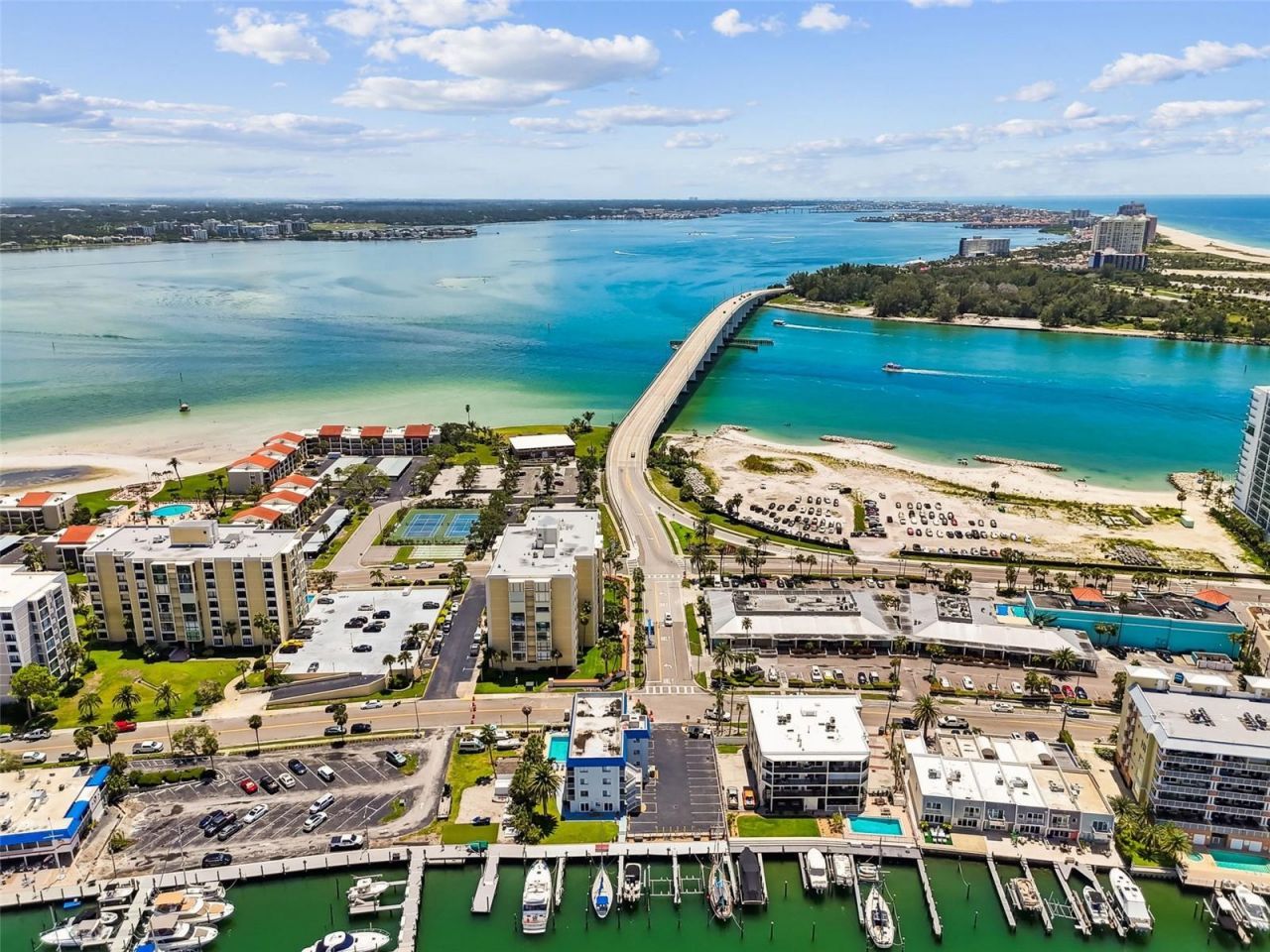 800 Bayway Boulevard, Unit 17, Clearwater Beach, FL 33767 Photo