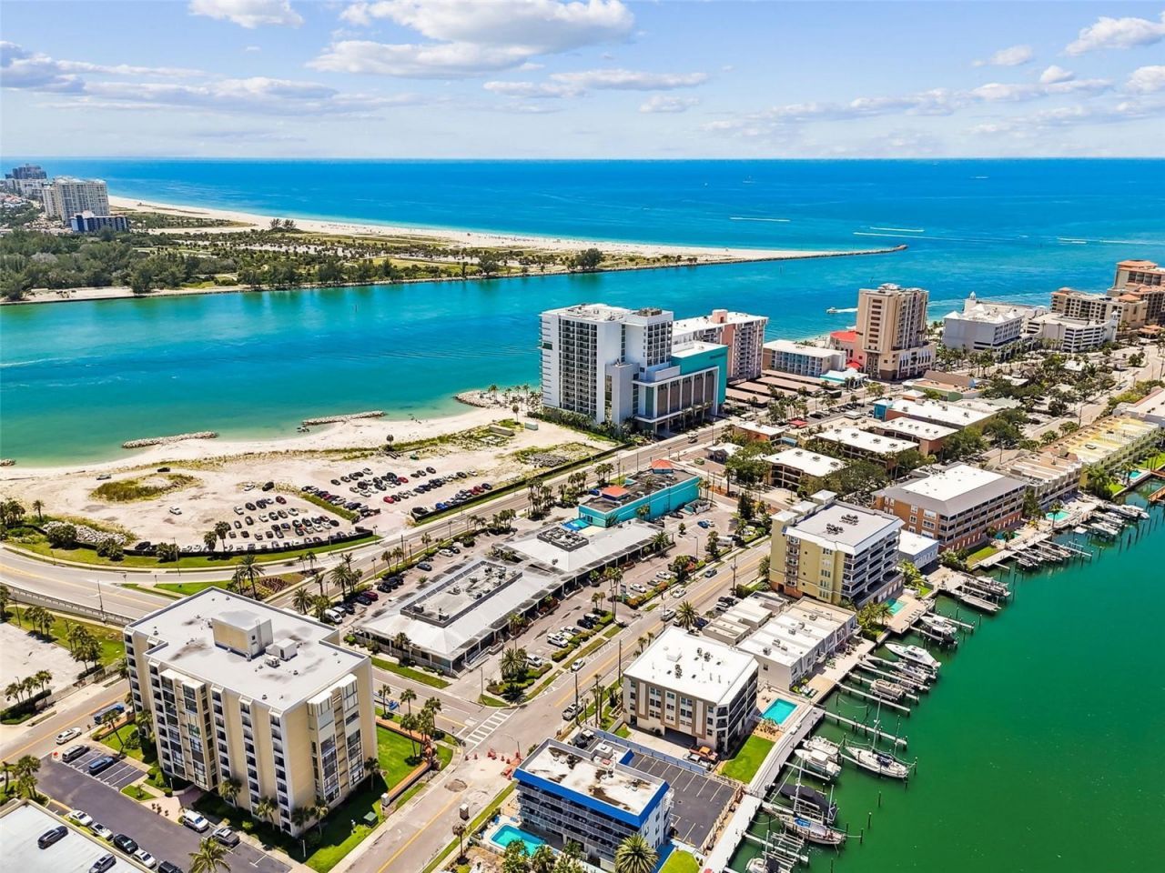 800 Bayway Boulevard, Unit 17, Clearwater Beach, FL 33767 Photo